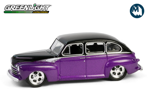 1946 Ford Fordor Super Deluxe (Dark Purple Metallic & Black Two-Tone)