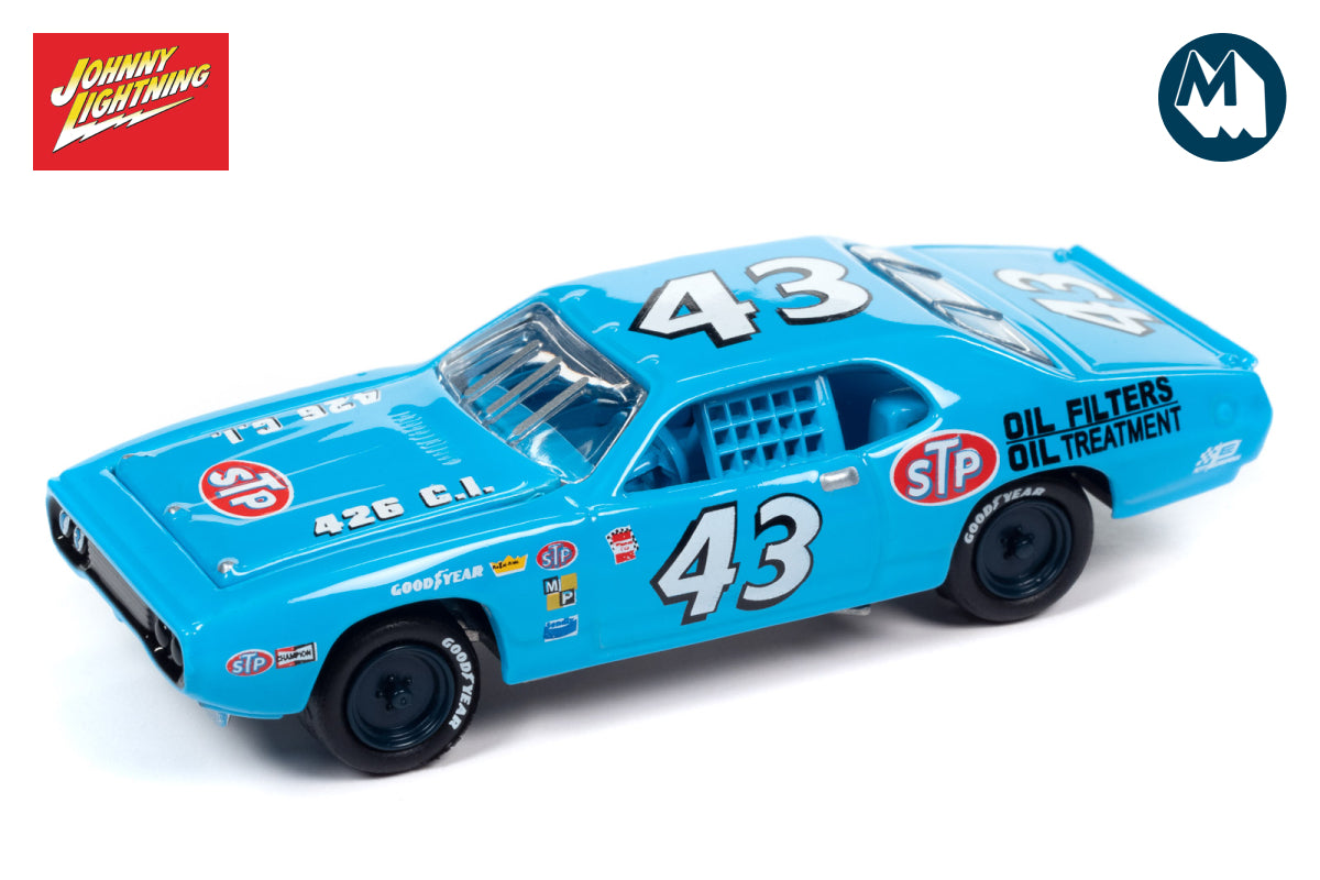 Richard Petty / 1972 Plymouth Road Runner Stock Car