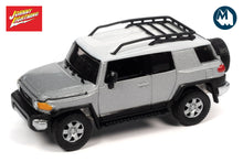 2007 Toyota FJ Cruiser (Titanium Silver)
