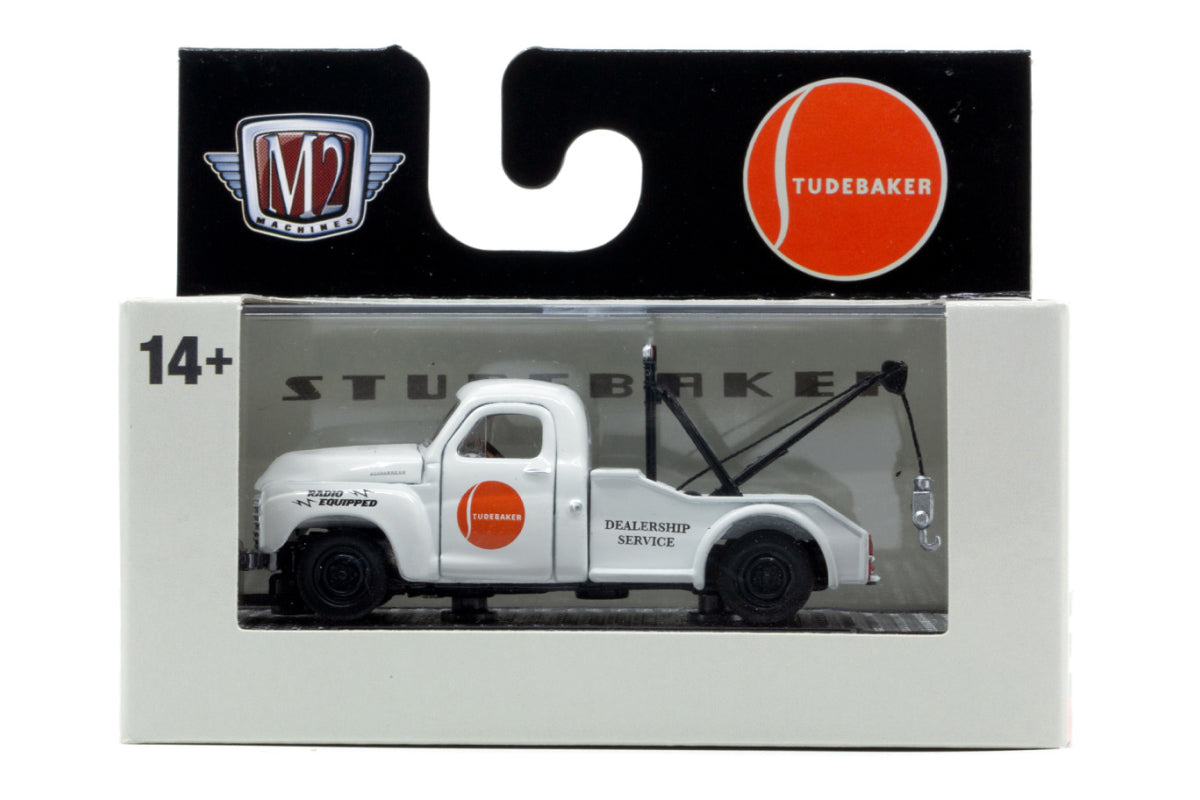 M2 Auto-Thentics 100 - 1949 Studebaker 2R Truck