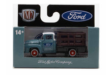 M2 Auto-Thentics 95 - 1956 Ford F-100 Stakebed Truck