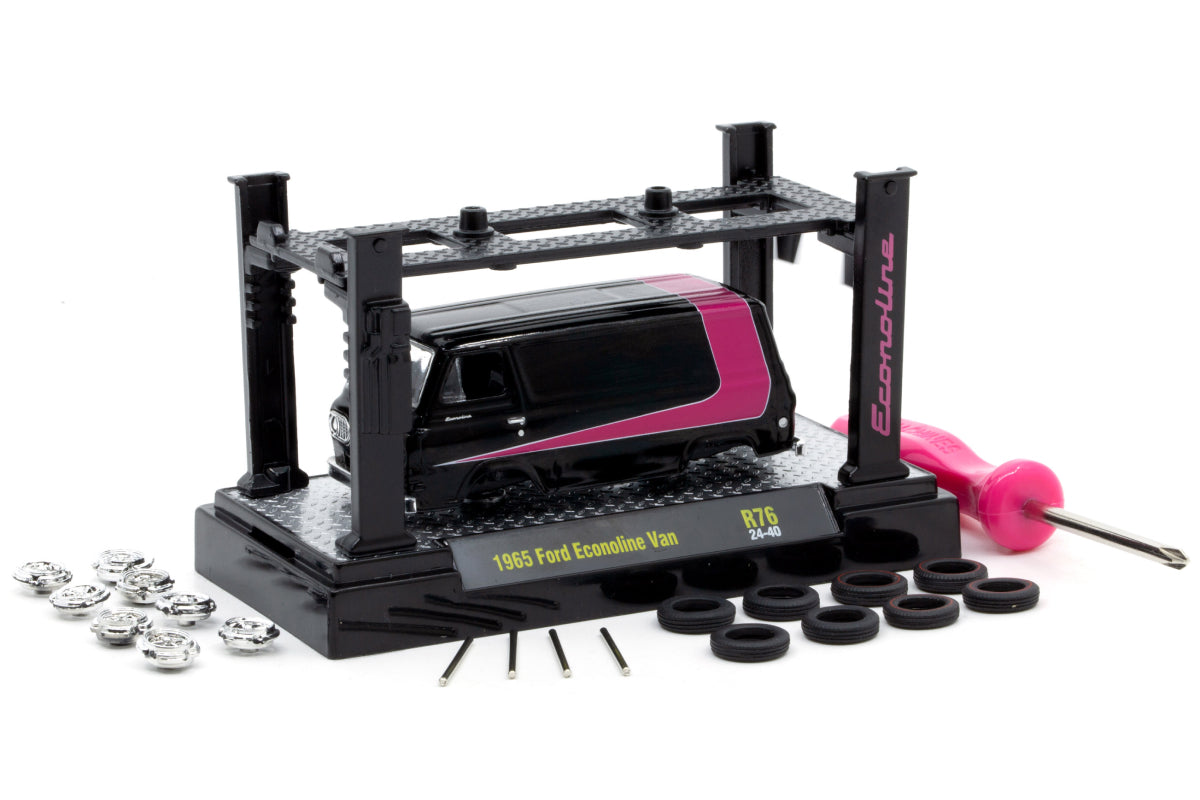 M2 Model Kit 76 - 1965 Ford Econoline Van