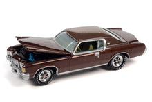 1971 Pontiac Grand Prix (Bronzini Gold Metallic)