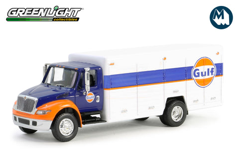 International Durastar 4400 Delivery Truck - Gulf Oil