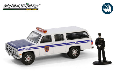 1985 GMC Suburban 2500 – New York City Transit Police Department with Police Officer Figure