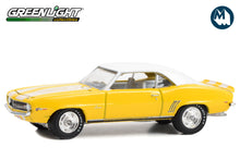 1969 Chevrolet Camaro Z/28 - Lot #1043 (Daytona Yellow with White Interior)