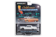 1972 Cadillac Sedan deVille (Cotillion White)