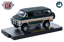 M2 Auto-Thentics 104 - 1971 Chevrolet Van