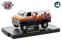 M2 Auto-Thentics 92 - 1971 Chevrolet Van G10 "Maui & Sons"