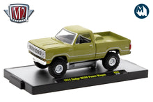 M2 Auto-Thentics 92 - 1974 Dodge W200 Power Wagon