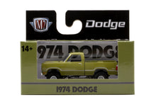 M2 Auto-Thentics 92 - 1974 Dodge W200 Power Wagon