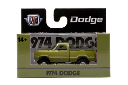 M2 Auto-Thentics 92 - 1974 Dodge W200 Power Wagon
