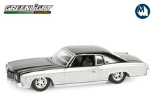 1972 Chevrolet Monte Carlo (Silver and Black)