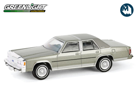 1991 Ford LTD Crown Victoria (Light Titanium Metallic)