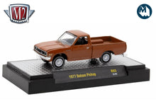 M2 Auto-Thentics 93 - 1977 Datsun Pickup