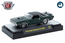 M2 Auto-Thentics 96 - 1970 Dodge Challenger R/T HEMI