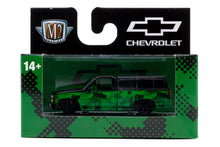 M2 Auto-Thentics 100 - 1992 Chevrolet C1500 SS454