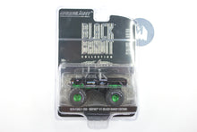 [Green Machine] Bigfoot #1 - 1974 Ford F-250 Monster Truck with 66-Inch Tires - Black Bandit Edition