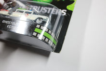 [Pre-owned] Hot Wheels Retro Entertainment 2013 Mix 1 / Ghostbusters Ecto-1 - Ghostbusters