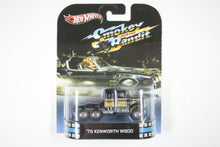 [Pre-owned] Hot Wheels Retro Entertainment 2013 Mix 7 / '75 Kenworth W900 - Smokey and the Bandit