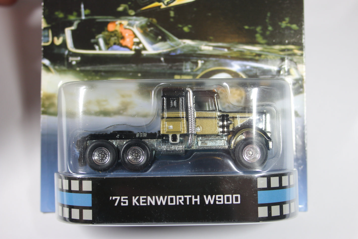 [Pre-owned] Hot Wheels Retro Entertainment 2013 Mix 7 / '75 Kenworth W900 - Smokey and the Bandit