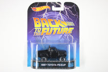 [Pre-owned] Hot Wheels Retro Entertainment 2014 Mix 3 / 1987 Toyota Pickup - Back to the Future