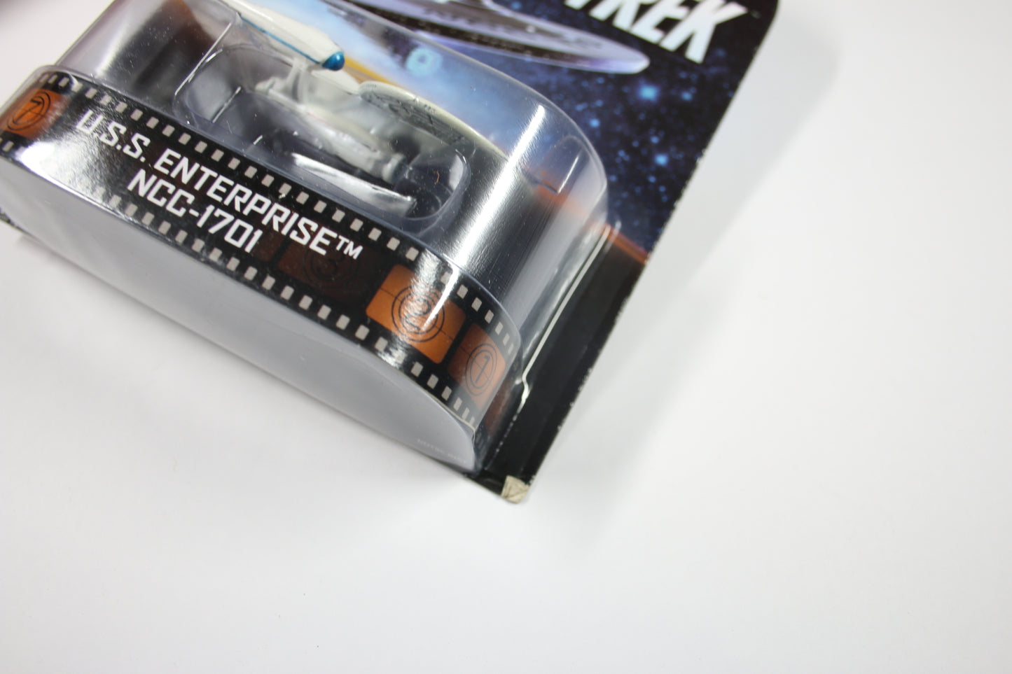 [Pre-owned] Hot Wheels Retro Entertainment 2014 Mix 1 / U.S.S. Enterprise NCC-1701 - Star Trek