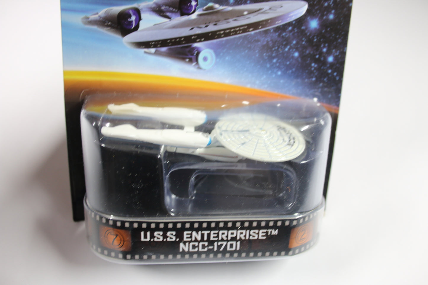 [Pre-owned] Hot Wheels Retro Entertainment 2014 Mix 1 / U.S.S. Enterprise NCC-1701 - Star Trek