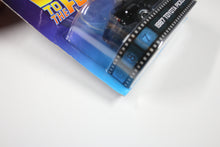 [Pre-owned] Hot Wheels Retro Entertainment 2014 Mix 3 / 1987 Toyota Pickup - Back to the Future