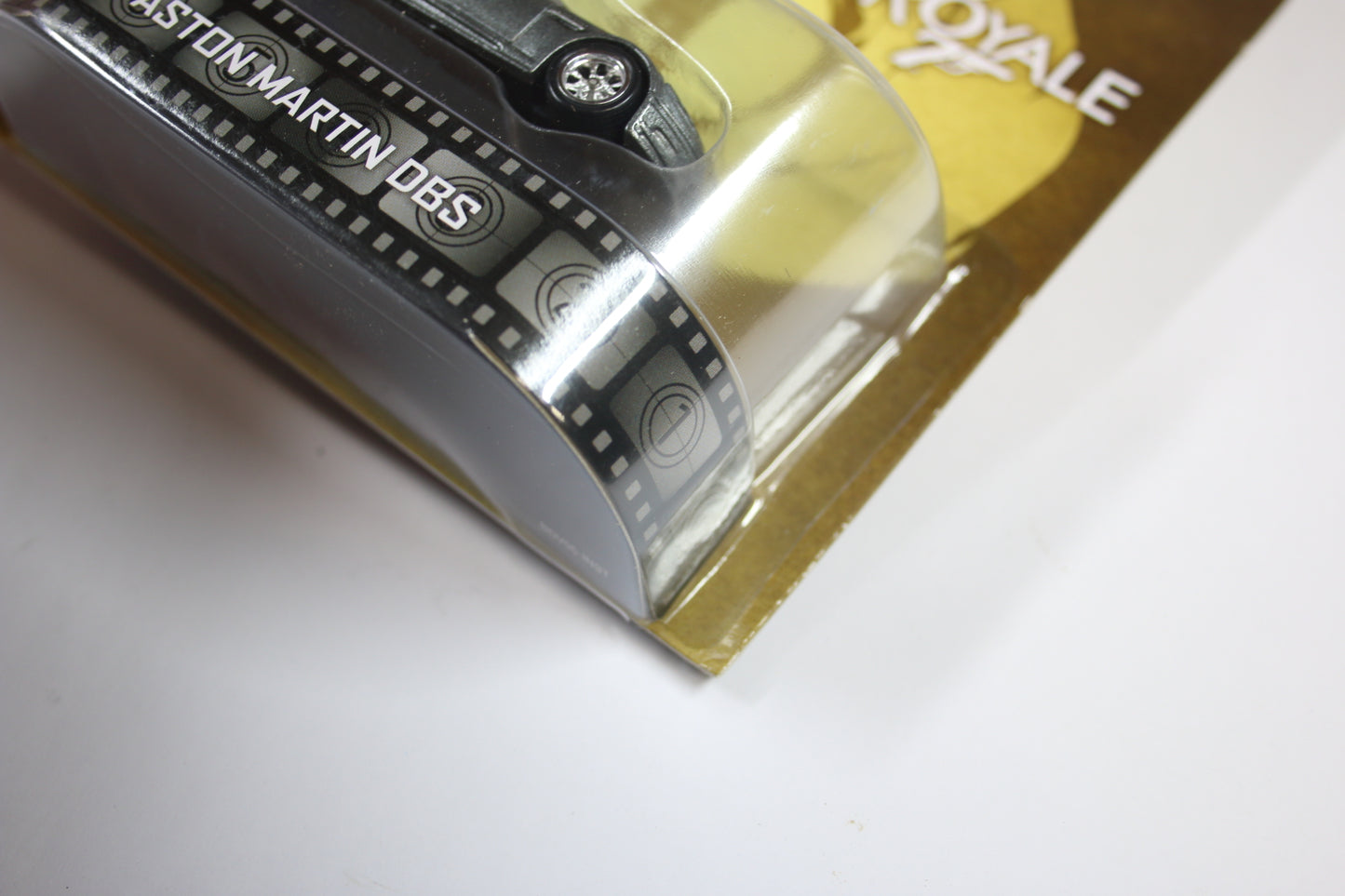 [Pre-owned] Hot Wheels Retro Entertainment 2014 Mix 4 / Aston Martin DBS - Casino Royale