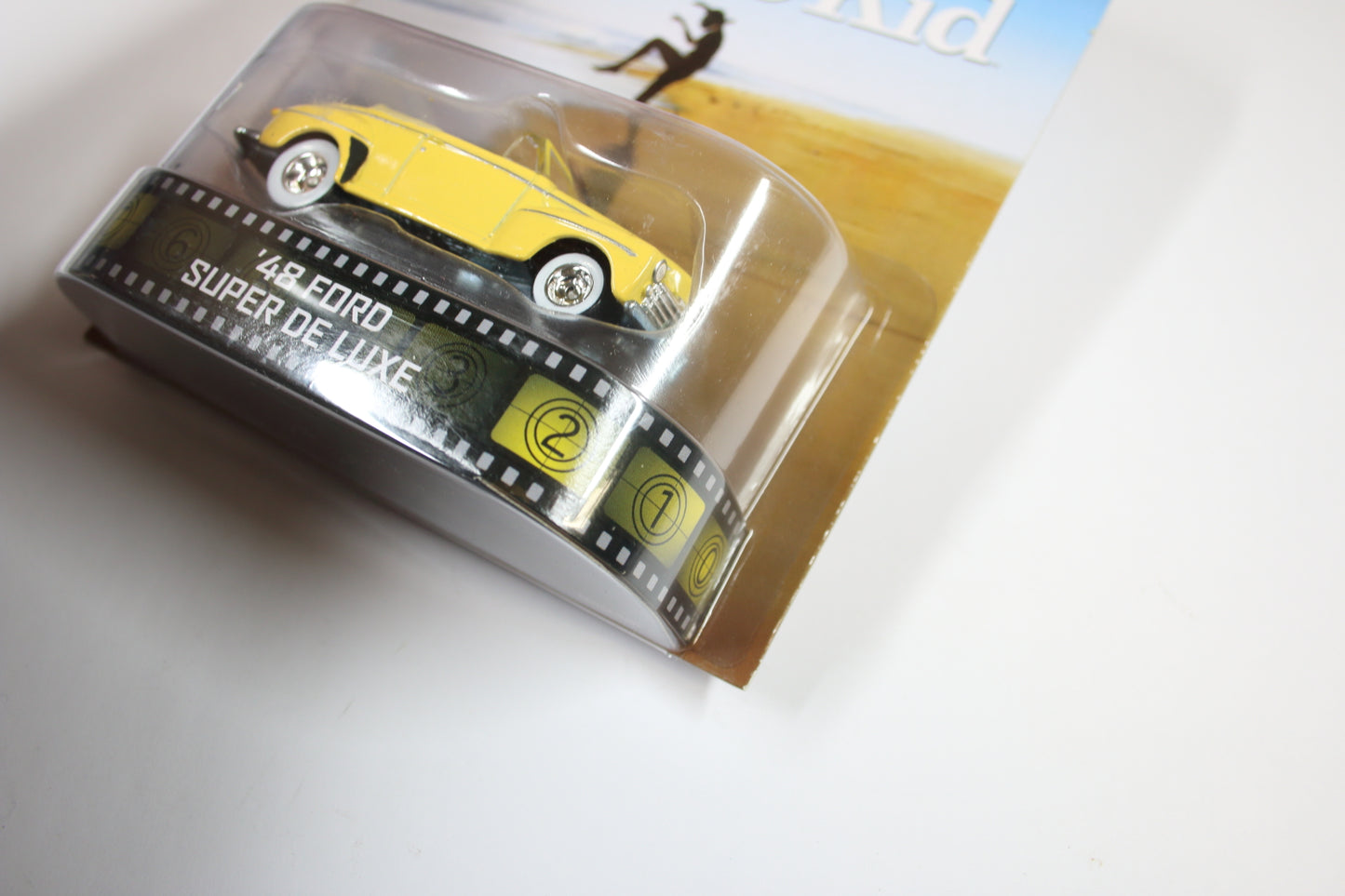 [Pre-owned] Hot Wheels Retro Entertainment 2014 Mix 4 / '48 Ford Super De Luxe - The Karate Kid