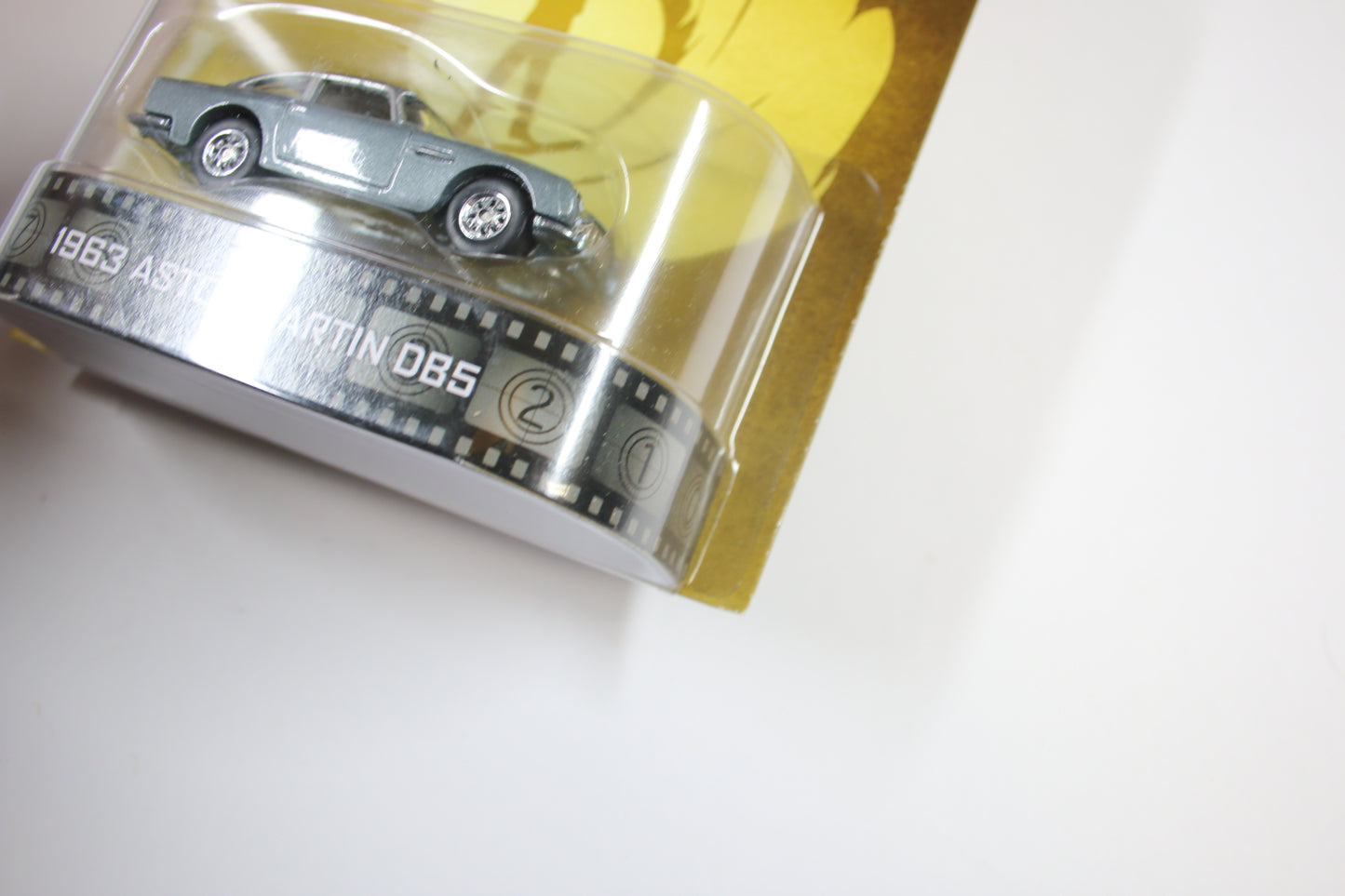 [Pre-owned] Hot Wheels Retro Entertainment 2014 Mix 6 / 1963 Aston Martin DB5 - Goldfinger