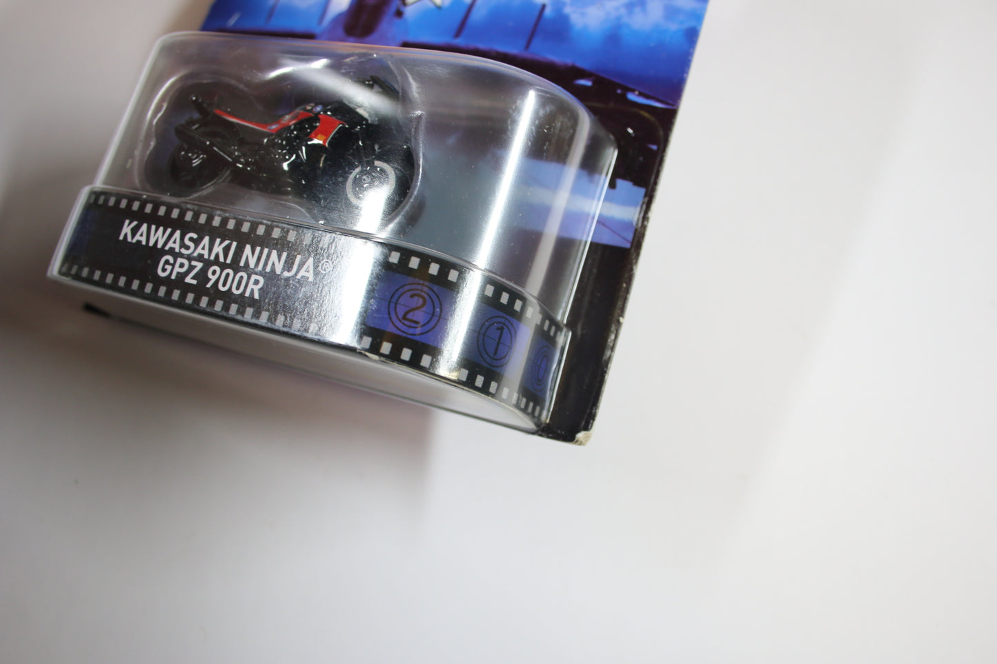 [Pre-owned] Hot Wheels Retro Entertainment 2015 Mix 3 / Kawasaki Ninja GPZ 900R - Top Gun