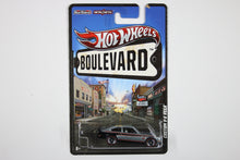 [Pre-owned] Hot Wheels Boulevard 2012 / Underdogs - Custom V-8 Vega (Metallic Grey)
