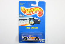 [Pre-owned] Hot Wheels Mainline 1994 #242 - '93 Camaro with "Basic Wheel" wheels "Hot Wheels Race Team"