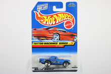 [Pre-owned] Hot Wheels Mainline 1998 #685 - '57 T-Bird "Tattoo Machines Series"