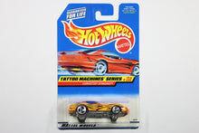[Pre-owned] Hot Wheels Mainline 1998 #688 - Corvette Stingray "Tattoo Machines Series"
