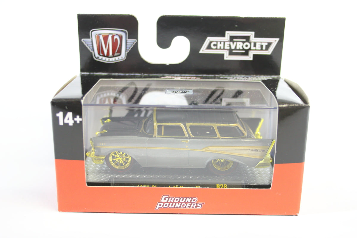 M2 Ground Pounders 28 - 1957 Chevrolet Nomad (1 of 250) [CHASE] / 1957 Chevrolet Nomad (1 of 750) [CHASE]