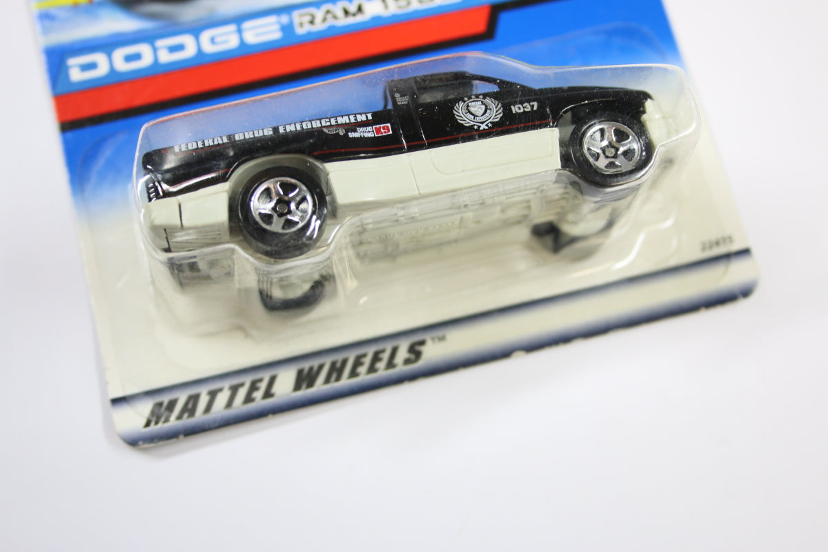 [Pre-owned] Hot Wheels Mainline 1999 #1045 - Dodge Ram 1500