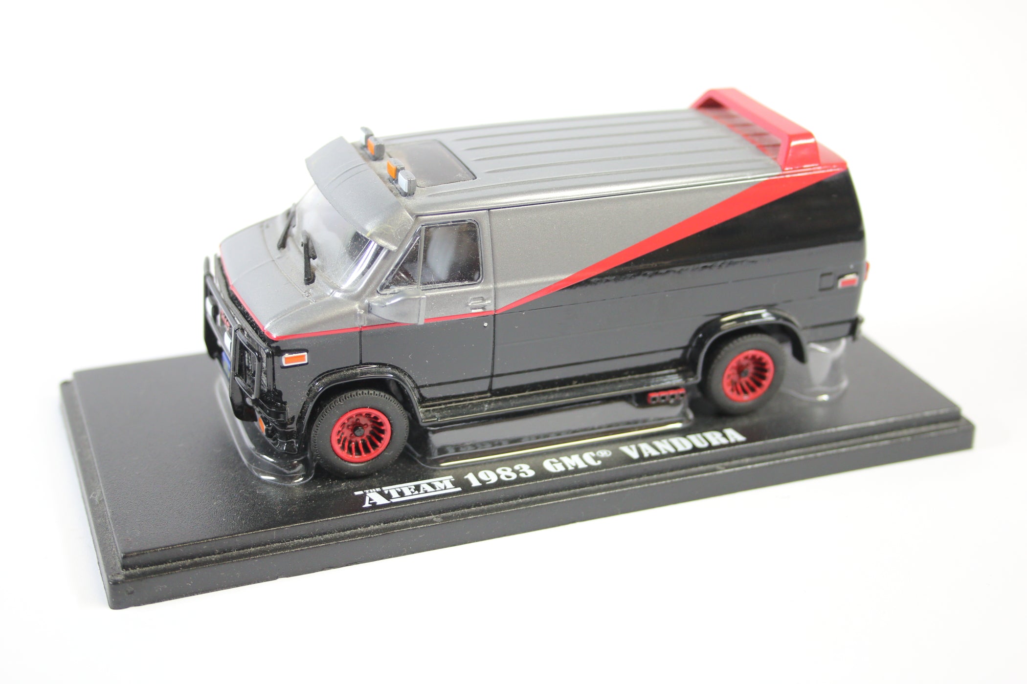 Loose] 1:43 - The A-Team / 1983 GMC Vandura – Modelmatic