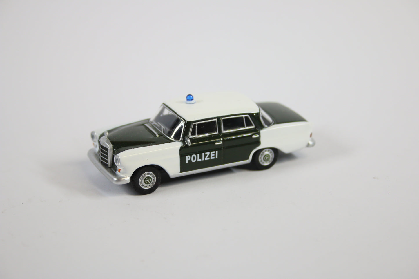 [Loose] Mercedes-Benz 200 (W110) - Polizei