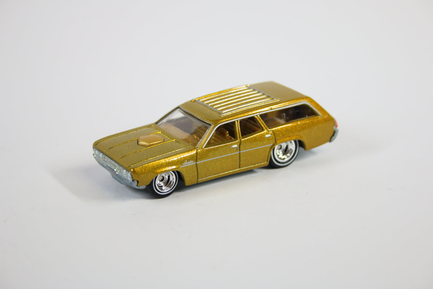 [Loose] Hot Wheels Retro Entertainment 2013 Mix 4 / Brady Bunch - 1971 Plymouth Satellite