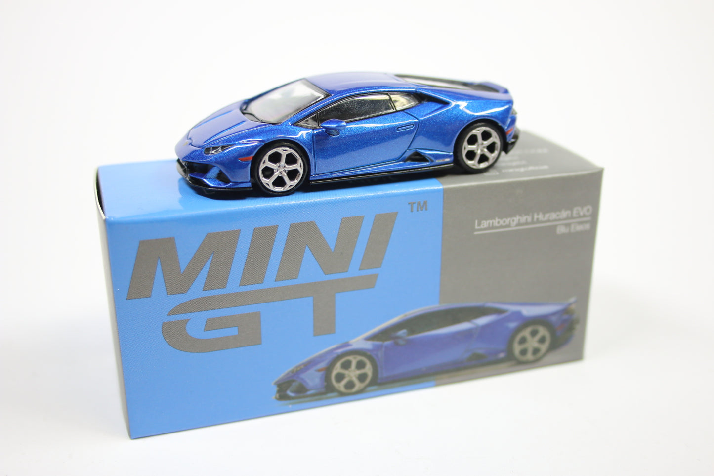 [Pre-owned] Mini GT #229 - Lamborghini Huracán EVO (Blu Eleos)