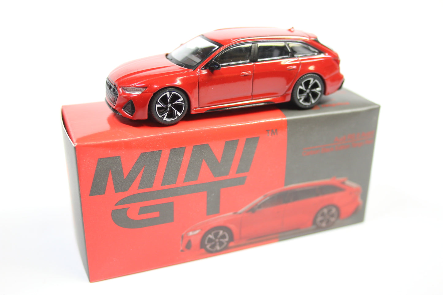 [Pre-owned] Mini GT #194 - Audi RS 6 Avant Carbon Black Edition (Tango Red)