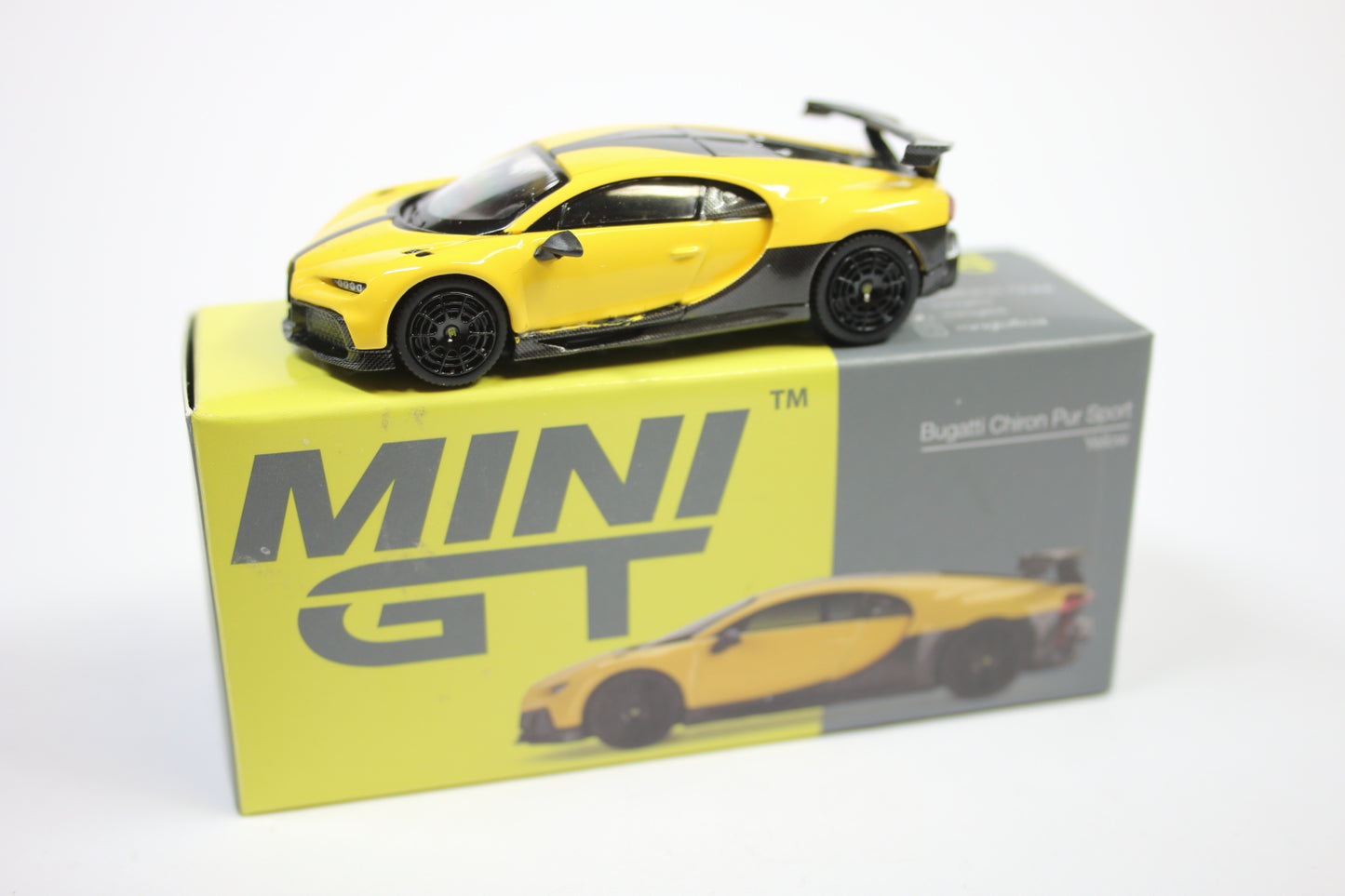 [Pre-owned] Mini GT #428 - Bugatti Chiron Pur Sport (Yellow)