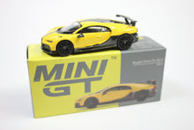 [Pre-owned] Mini GT #428 - Bugatti Chiron Pur Sport (Yellow)