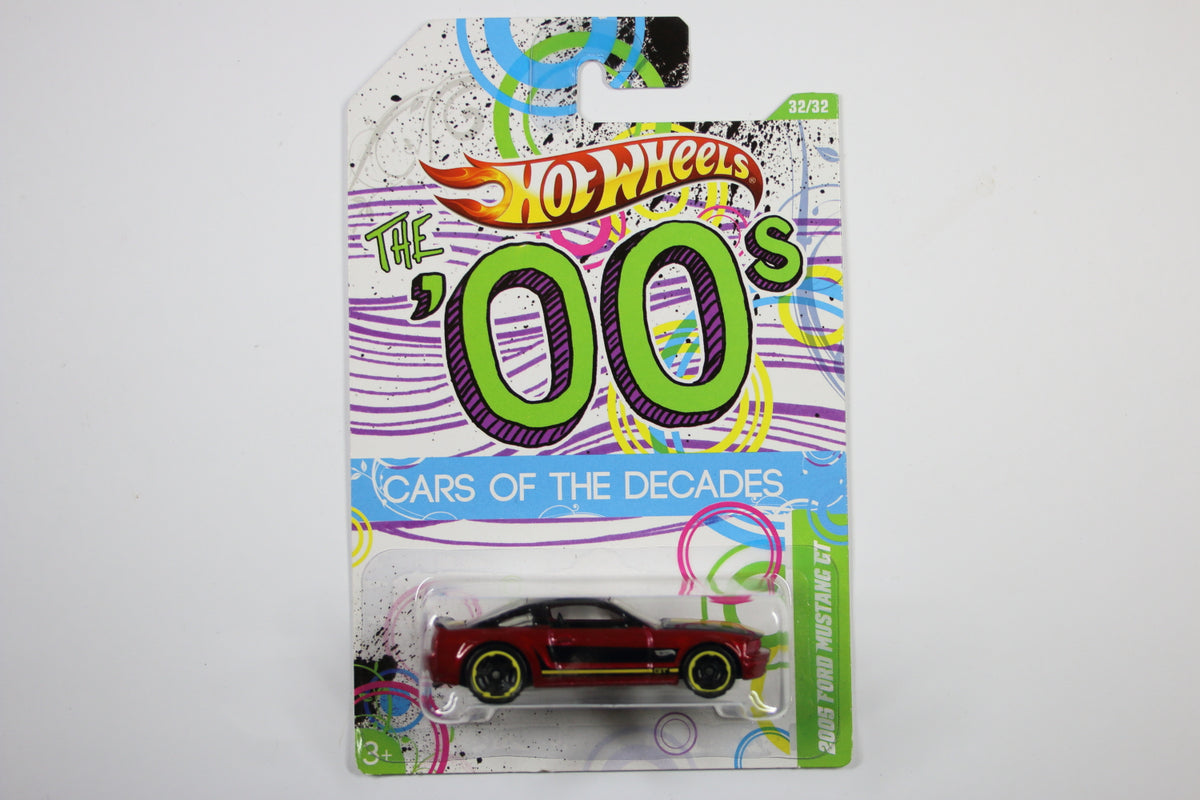 [Pre-owned] Hot Wheels Cars of the Decades (2012) 32/32 - 2005 Ford Mustang GT "00s"
