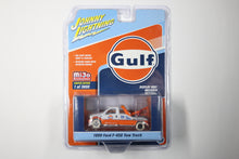 [White Lightning] 1999 Ford F-450 Tow Truck (Gulf Oil)