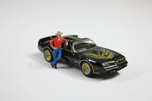1:64 - Burt Renolds "The Bandit" Figure