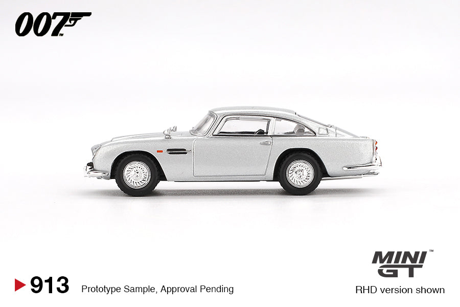 #913 - Aston Martin DB5 – Battle Damaged Edition / James Bond "Skyfall"